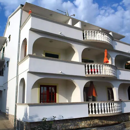 Perina Apartment *